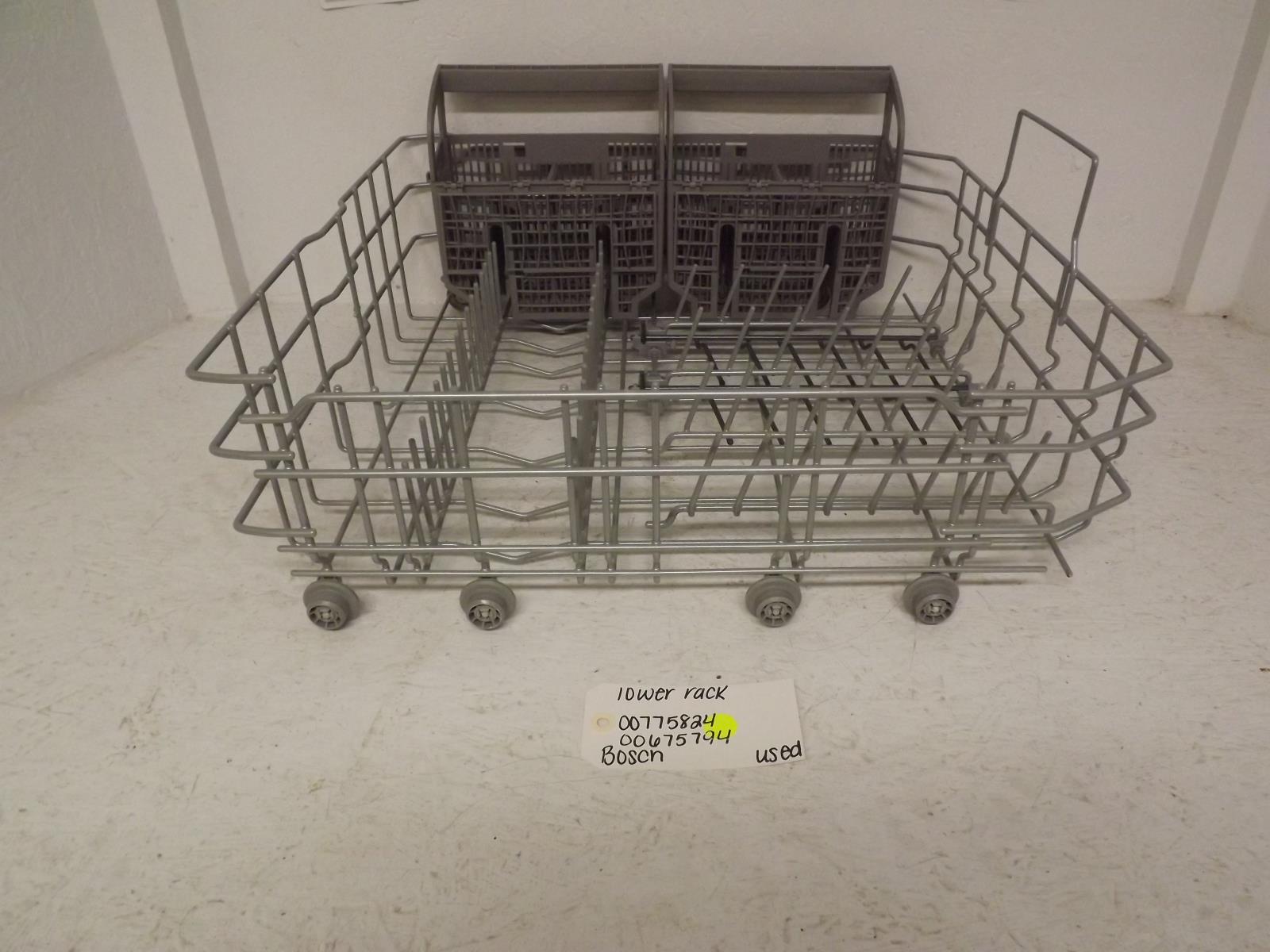 Bosch Dishwasher 00775824 00675794 Lower Rack Used