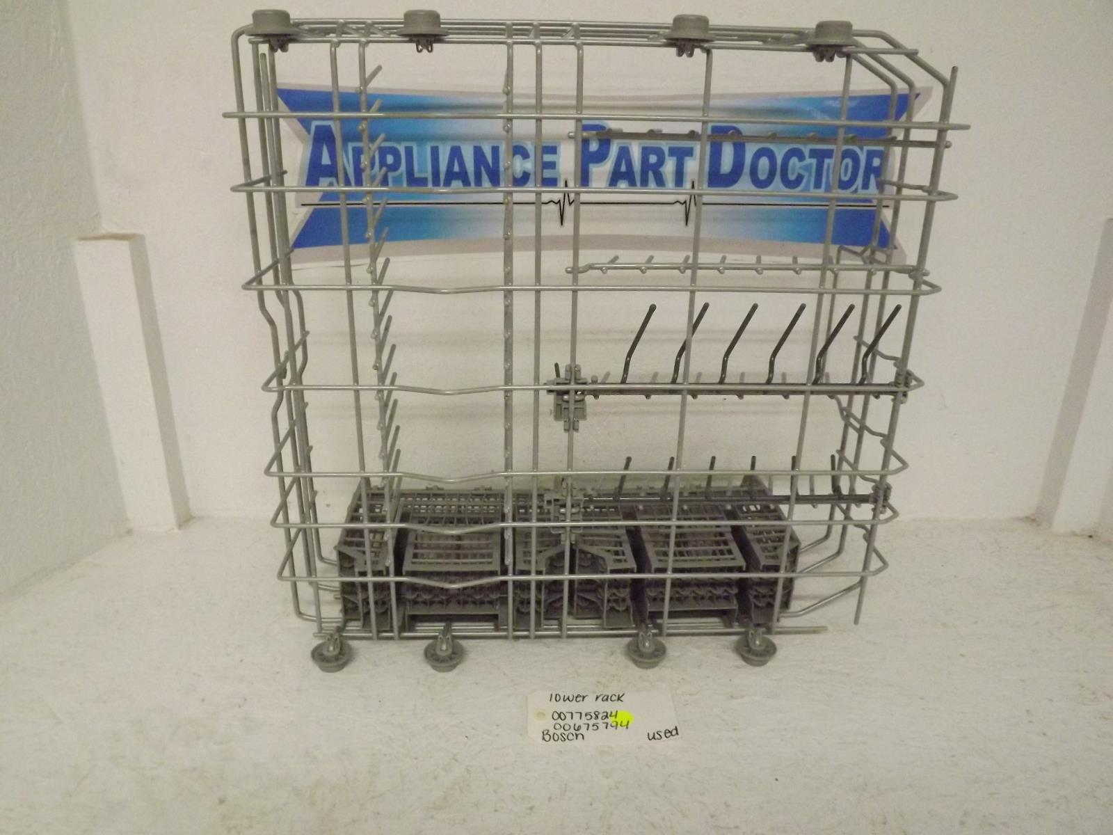 Bosch Dishwasher 00775824 00675794 Lower Rack Used