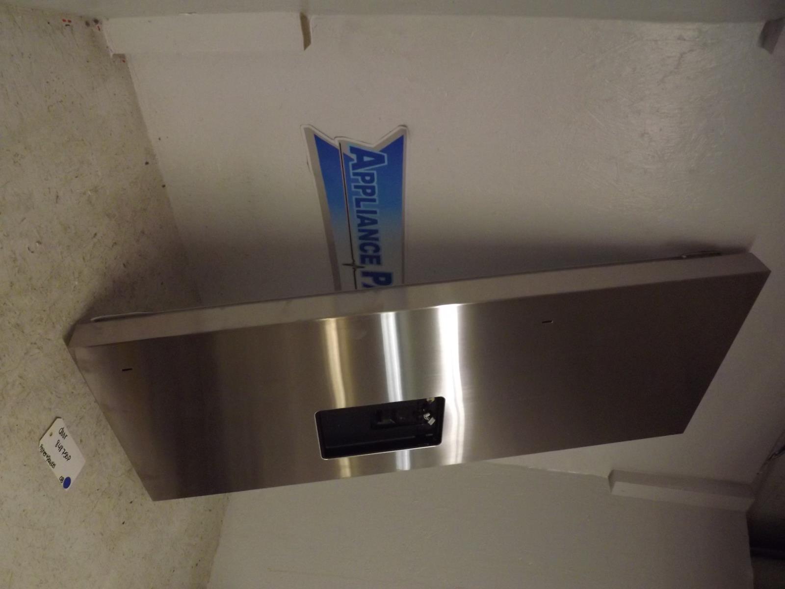 Fisher & Paykel Refrigerator 848750P Door Open Box