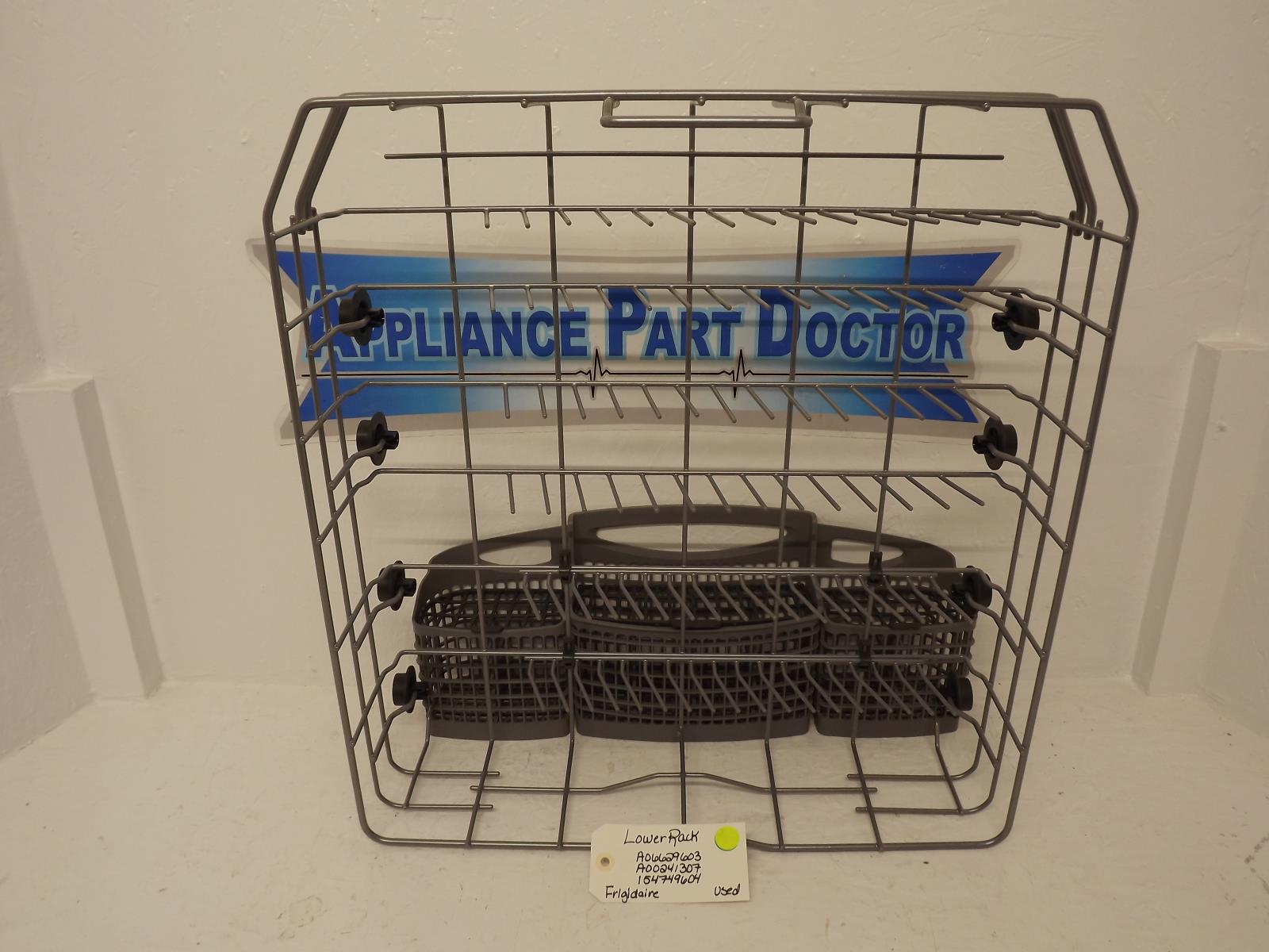 Frigidaire Dishwasher A06629603 A00241307 154749604  Lower Rack Used