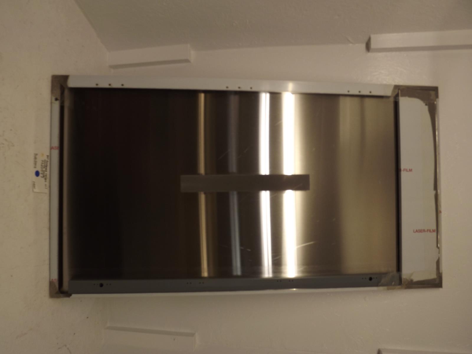 Subzero Refrigerator 7020597 84
