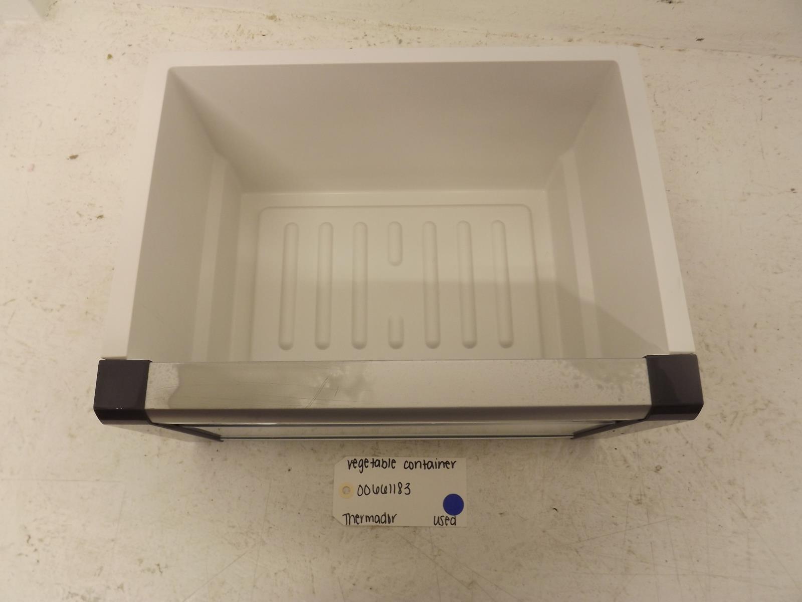 Thermador Refrigerator 00661183 Vegetable Container Used