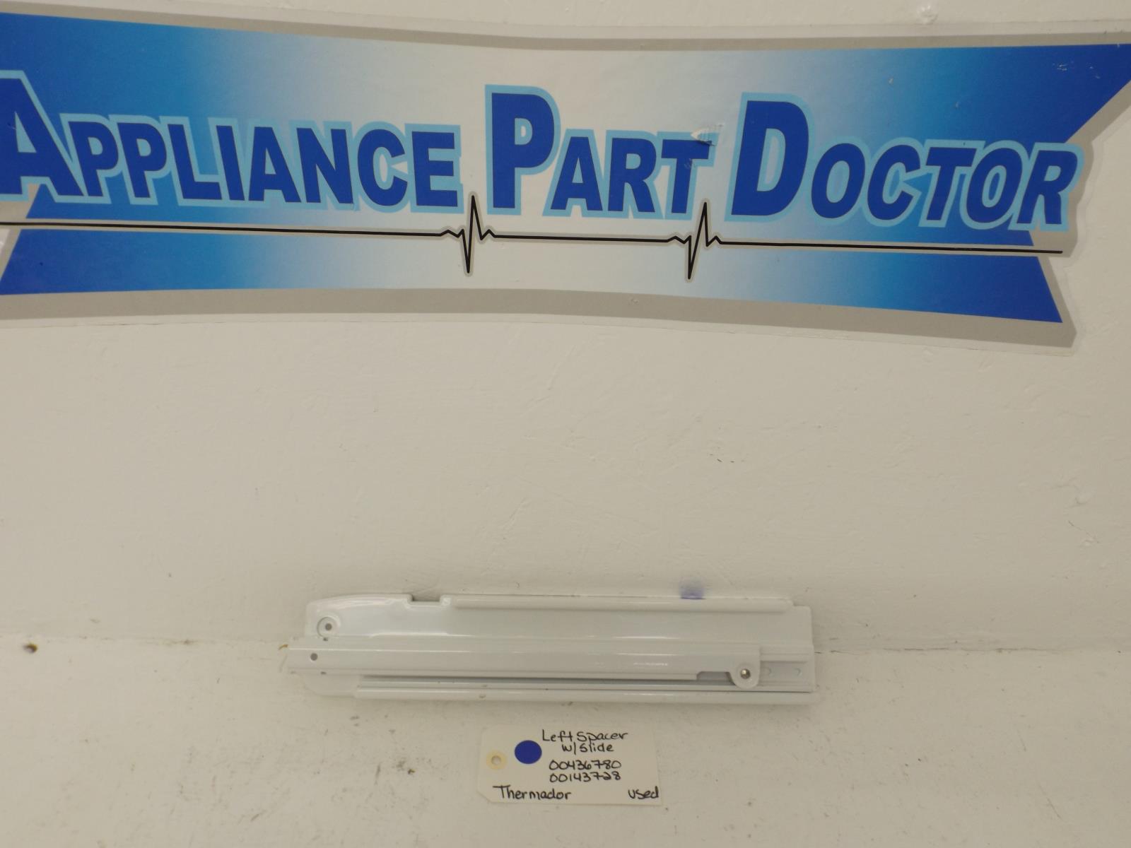 Thermador Refrigerator 00436780 00143728 Left Spacer w/Slide Used