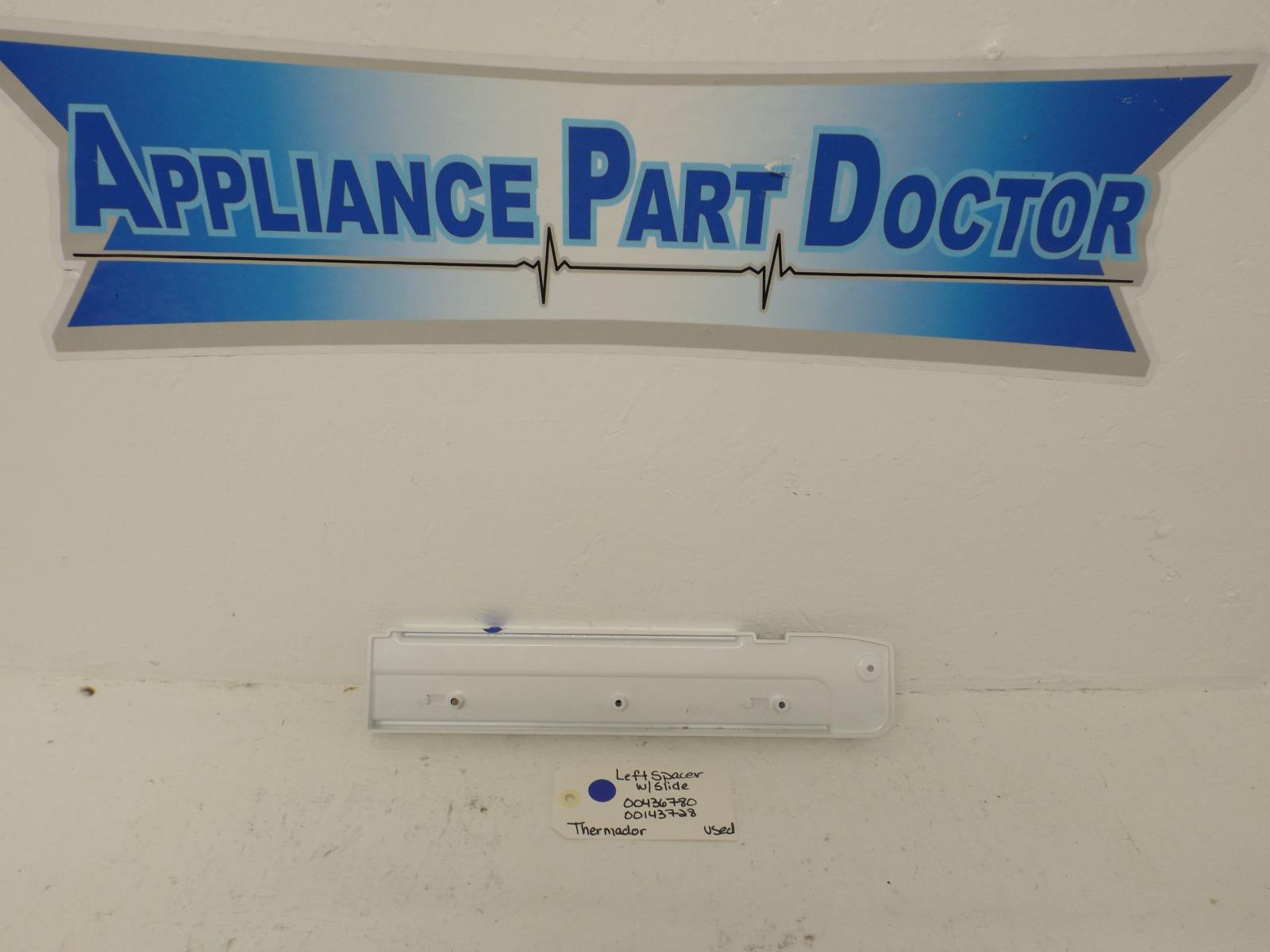 Thermador Refrigerator 00436780 00143728 Left Spacer w/Slide Used