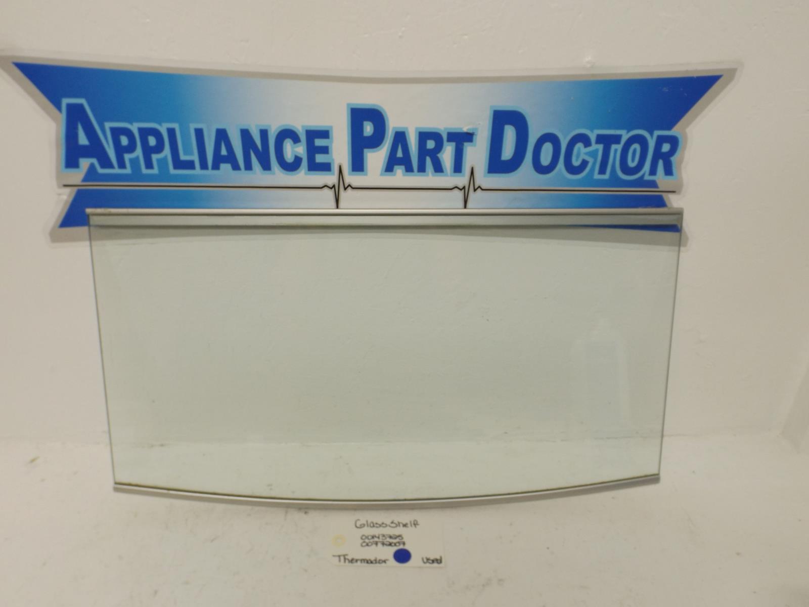 Thermador Refrigerator 00143725 00772007 Glass Shelf Used